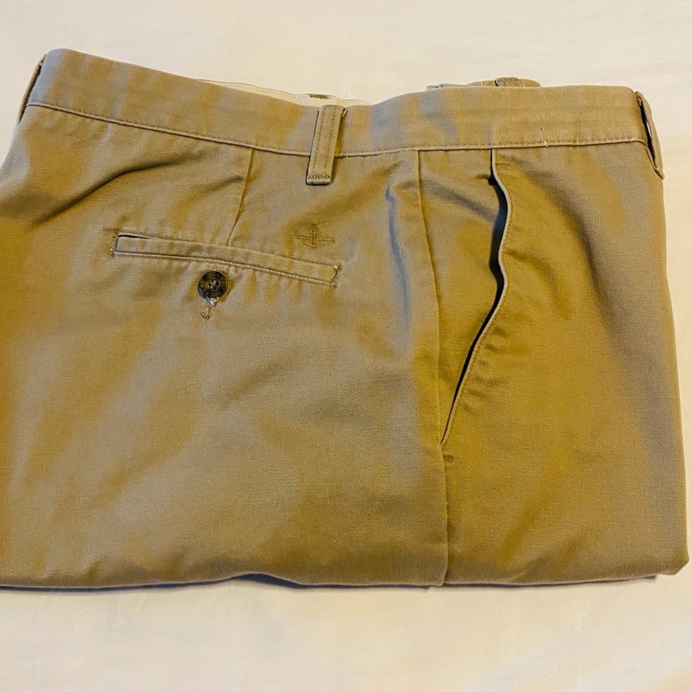 Mens Dockers Classic Fit size 38 x 32